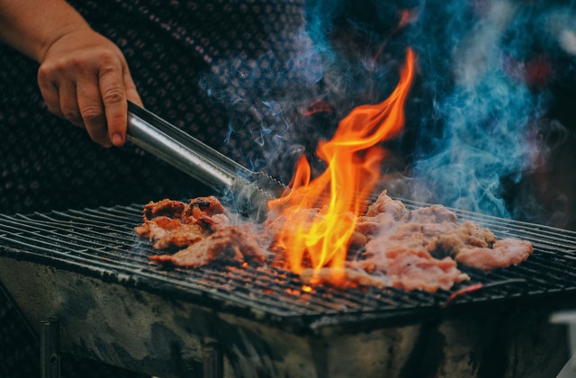 You are currently viewing HOW TO CLEAN YOUR BBQ GRILL AND TOOLS